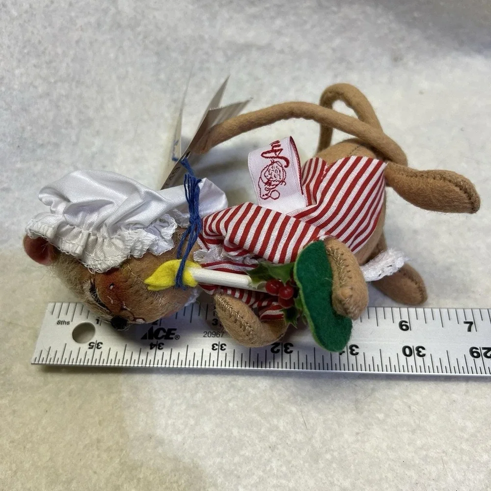1995 Vintage Annalee Tuckered Girl Mouse Christmas Red White Striped ‎ Candle 7